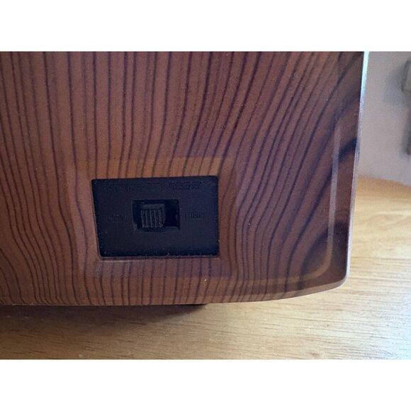 Vintage Panasonic Wood Grain AM/FM Alarm Clock Radio Model RC-75 TESTED - Picture 6 of 10